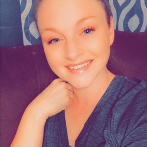 Meet your Posher, Natasha